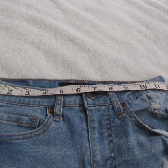 Aeropostale High Waisted Midi Blue Jean Shorts  Size 0  USED - Picture 4 of 6